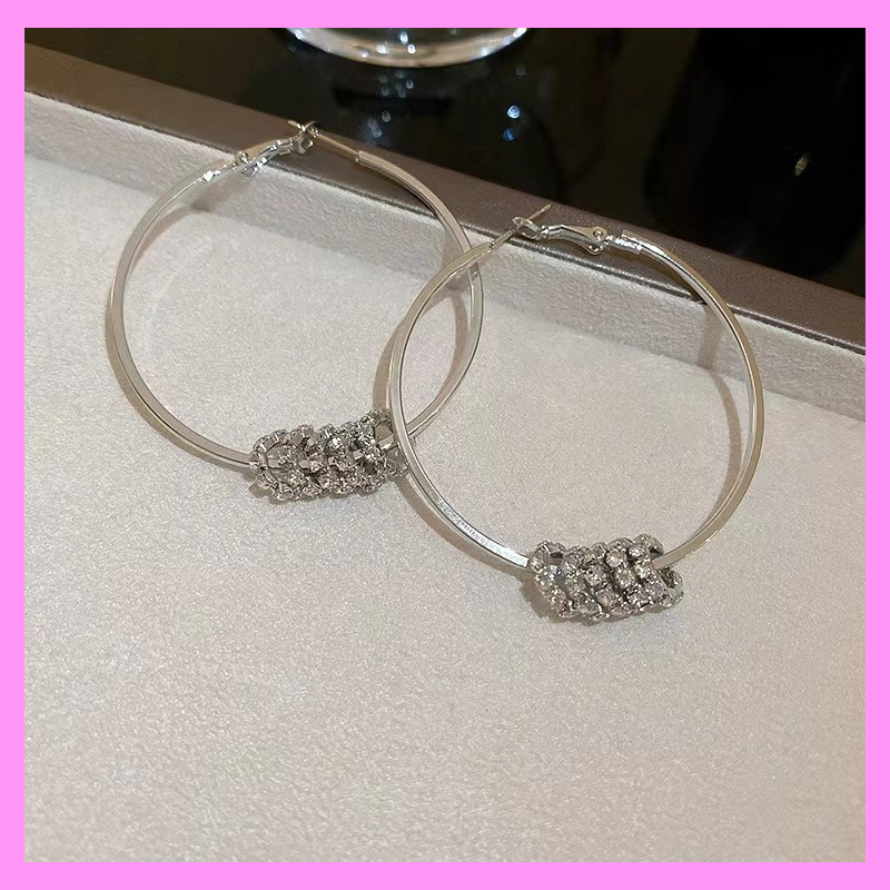 3、【choose any 5 in the live】{Factory price ,huge promotion should choose  in the live}heart tessle hoop fashion gorgeous earring a